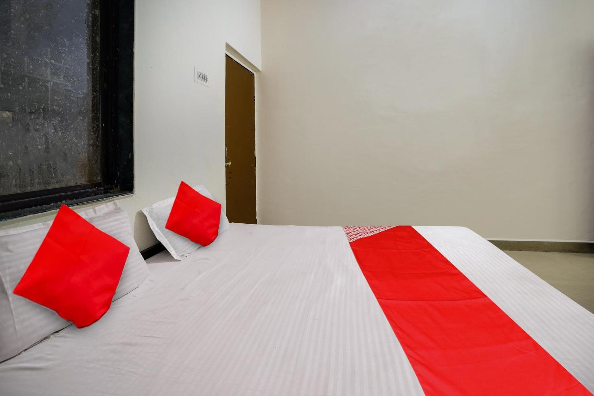 Oyo Flagship Hotel The Grand Lotus Aurangabad  Exterior photo